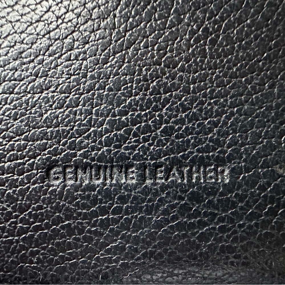 Kenneth Cole Reaction Black Leather Wallet - Picture 8 of 10